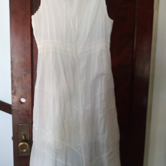 **** With this Cute & Sexy Summer Dress, all Eyes with Definitely be on You**** - Picture 2 of 3